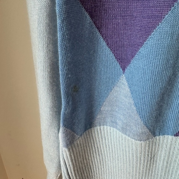 Nike Blue Crewneck Sweater with Geometric Design - Picture 4 of 4